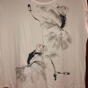Women’s plus size graphic tee